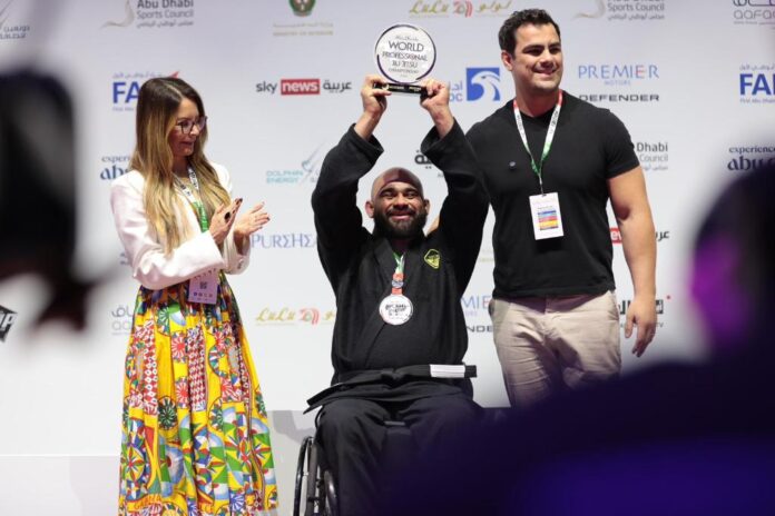 Primeira-dama de MT celebra histórias de superação e conquista de medalhas nas competições de Parajiu-jitsu em Abu Dhabi