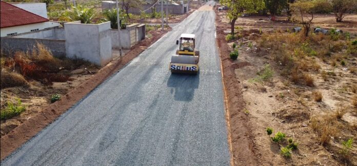 Primeira etapa de pavimentação do Nova Barra avança e cerca de 15 ruas já contam com asfalto novo