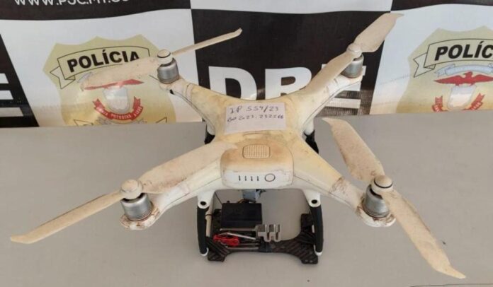 Traficantes que enviavam droga por meio de drone ao presídio são alvos da polícia