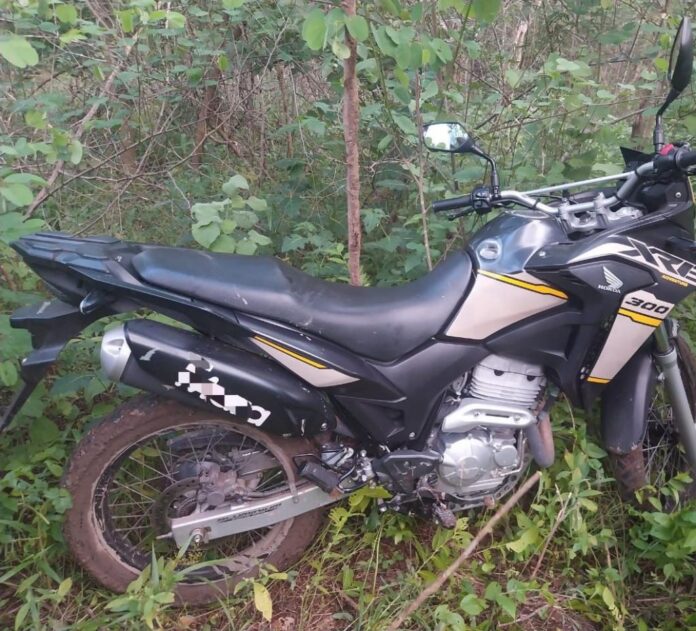 PM prende nove integrantes de quadrilha envolvida em roubo de motocicletas e recupera veículos