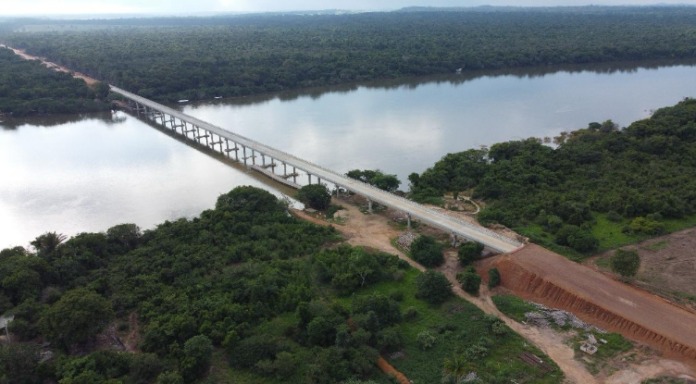 Governo de MT conclui ponte de 691 metros sobre o Rio Teles Pires entre Carlinda e Novo Mundo