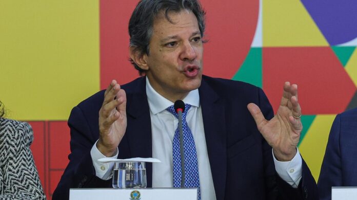 O ministro da Fazenda, Fernando Haddad, em coletiva para explicar as regras do plano de corte de gastos