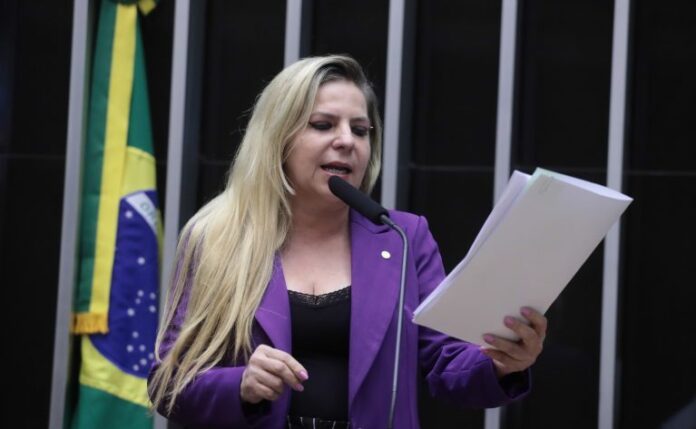 Discussão e votação de propostas legislativas. Dep. Luizianne Lins (PT-CE)