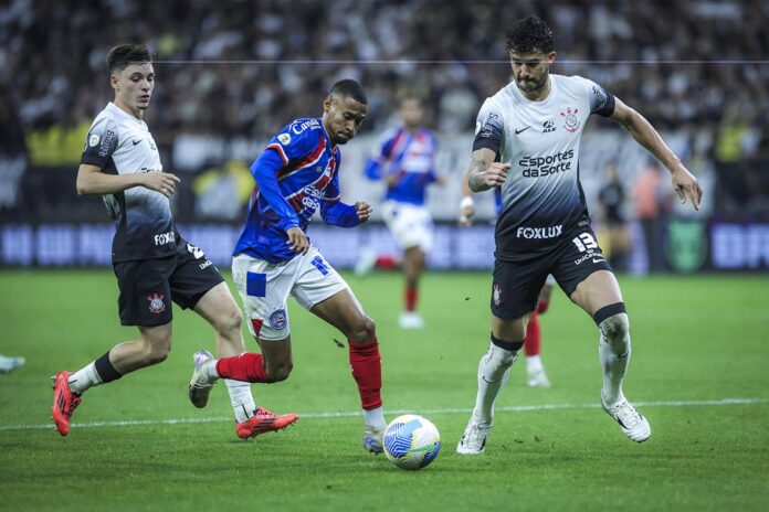 Corinthians goleia o Bahia na Neo Química Arena 