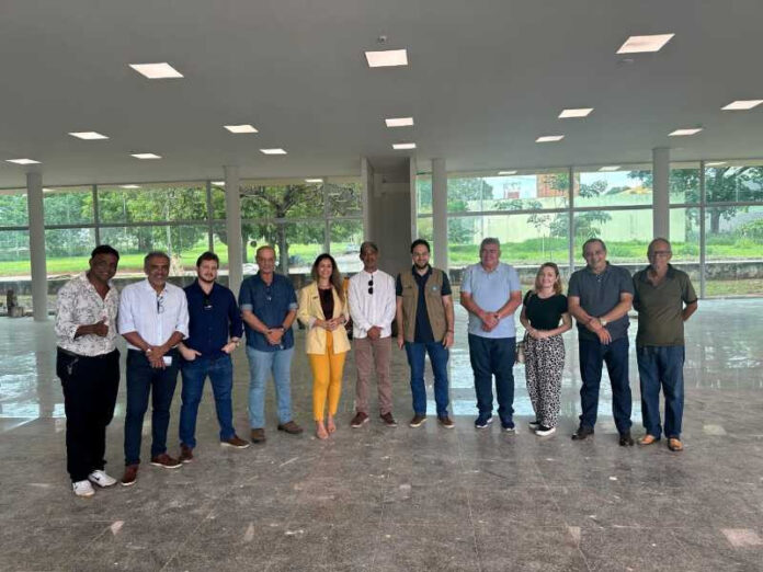 Representantes do Governo do Estado visitam obras do Centro de Convenções de Barra do Garças