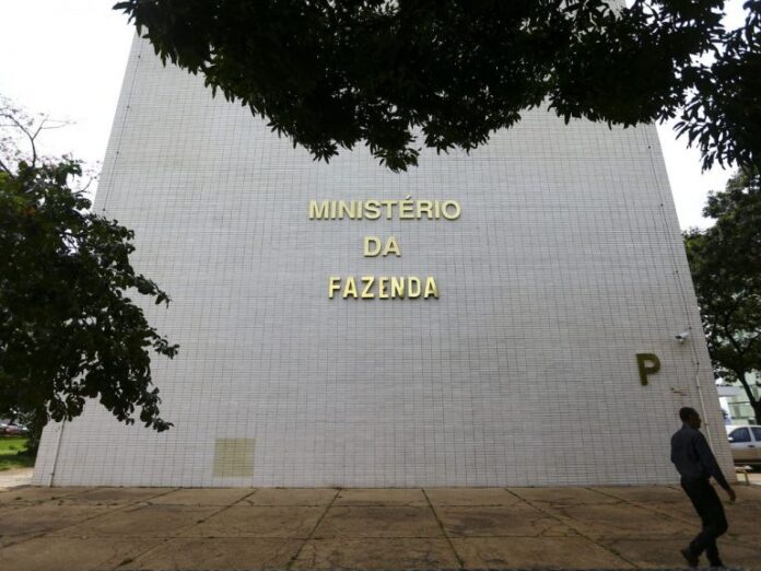 Brasília - Esplanada - 10/04/2023 - Fachada do ministério da Fazenda.