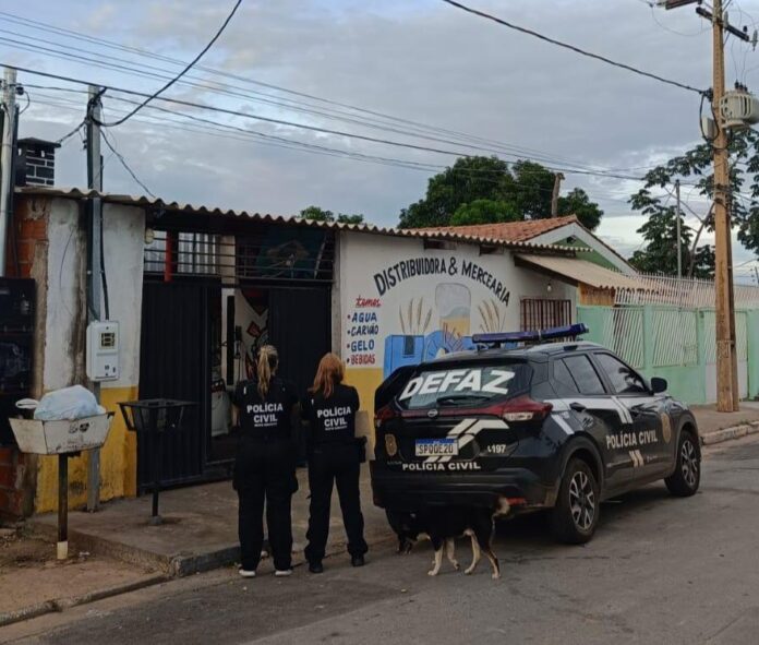 Polícia Civil cumpre 19 mandados de buscas contra investigados por tráfico de drogas em bairro da Capital