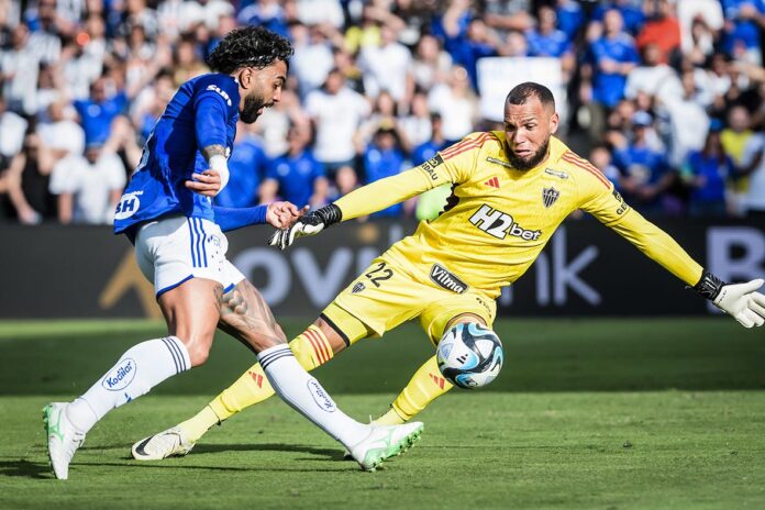 Clássico mineiro nos EUA termina empatado em jogo disputado