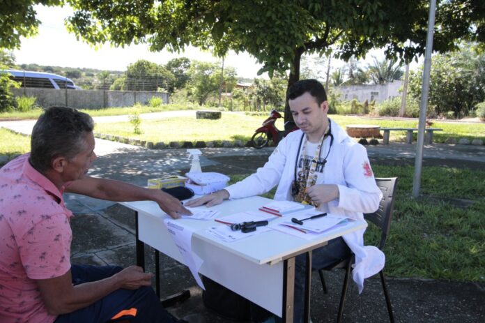 Prefeitura inova com ação de “Saúde na Rua” e aproxima atendimento da população em Aragarças