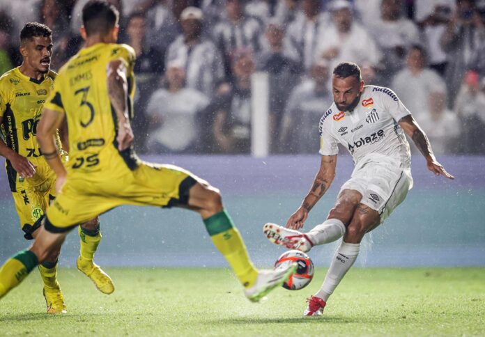 Santos vence o Mirassol na estreia do Paulistão com dois gols de Guilherme