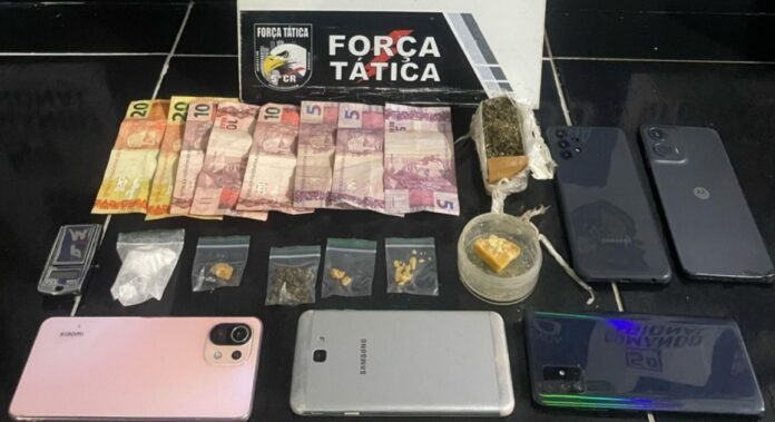 Força Tática desarticula ponto de tráfico em Barra do Garças e apreende drogas