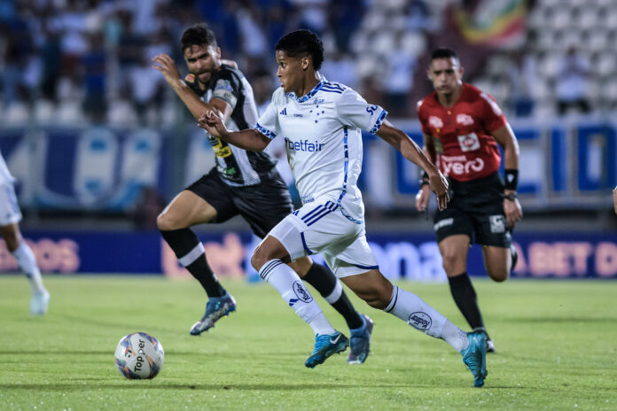 Cruzeiro perde para Democrata-GV na última rodada do Mineiro e chega à semifinal com alerta