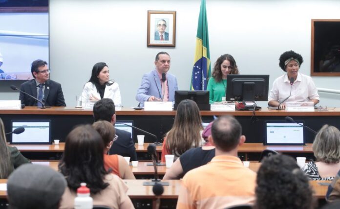 Audiência Pública - Política Nacional de Prevenção e Controle do Câncer