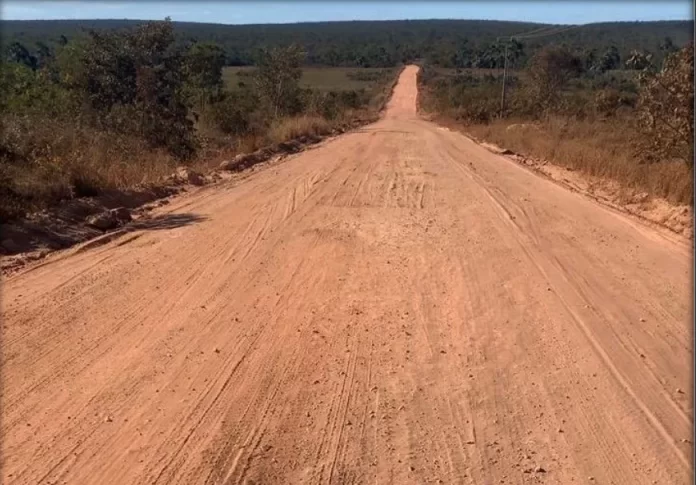 BA-592, Oeste da Bahia, Jaborandi, pavimentação, estrada