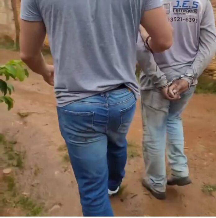 Suspeito de praticar pedofilia é preso após ser denunciado pela mãe de duas crianças em Aragarças – VÍDEO