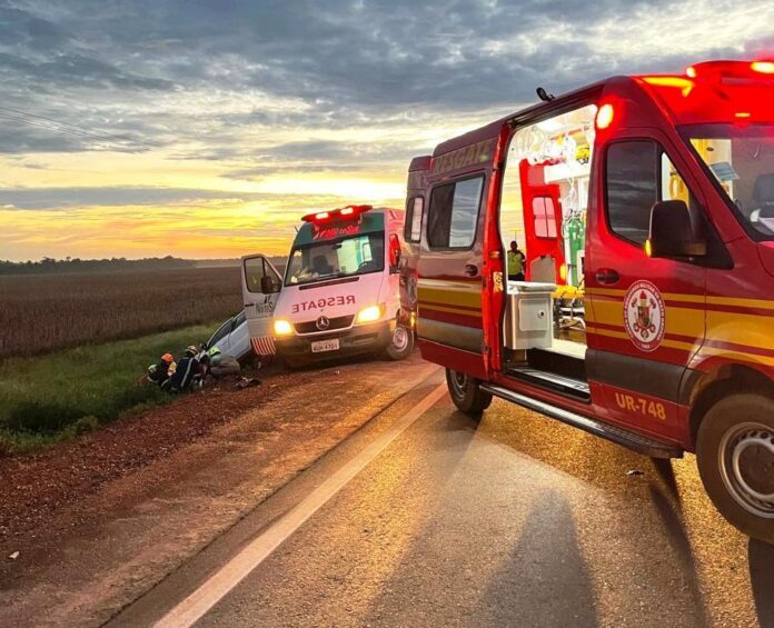 Corpo de Bombeiros socorre vítima de acidente na MT-220