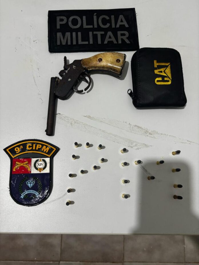 Polícia Militar prende idoso por porte ilegal de arma na zona rural de Diamantino - 