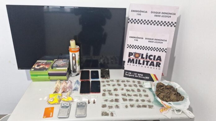 Polícia Militar prende homem e apreende adolescente por tráfico de drogas - 