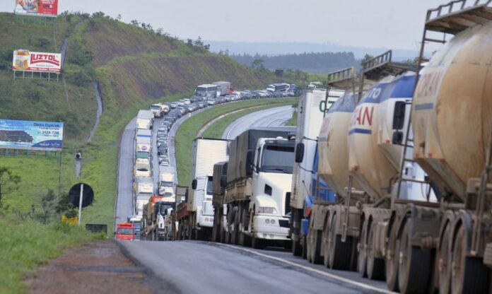 BR-060, que liga Brasília a Goiânia