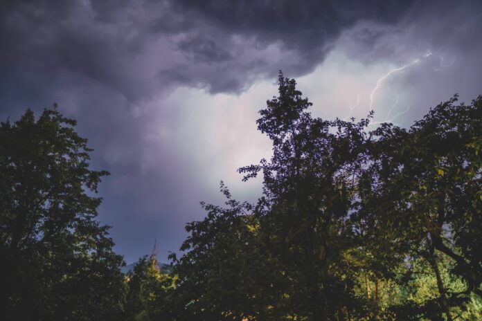 chuva, temporal, raios, tempestade