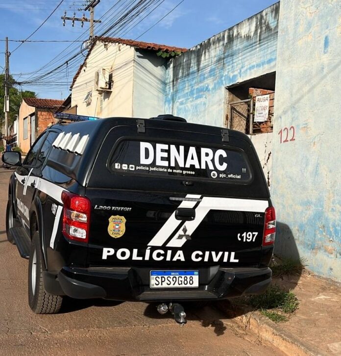Polícia Civil cumpre mandado de busca e apreensão em combate ao tráfico de drogas - 