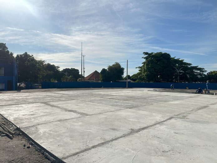 Barra do Garças: Prefeitura restaura piso da Arena do Porto do Baé para festival de quadrilha, neste final de semana