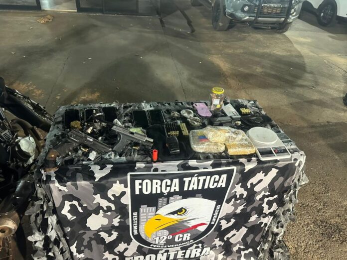 Força Tática localiza dois faccionados e apreende armas e drogas em Pontes e Lacerda - 