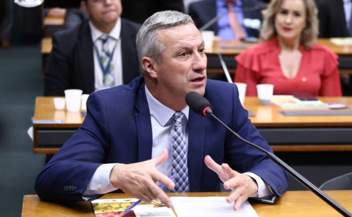 Audiência Pública e Deliberação - Situação da retomada das atividades econômicas e reconstrução dos municípios Gaúchos um ano após as enchentes. Dep. Sanderson (PL - RS)