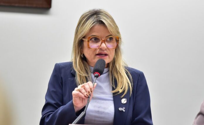 Audiência Pública - Discriminação no esporte e propostas de melhoria de políticas de inclusão. Dep. Flávia Morais (PDT-GO)