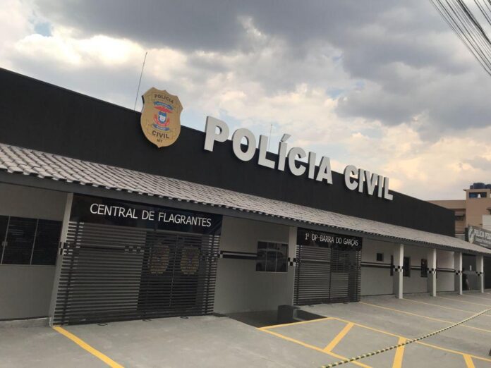 Polícia Civil prende investigado por furtar mais de 30 baralhos em comércios de Barra do Garças - 