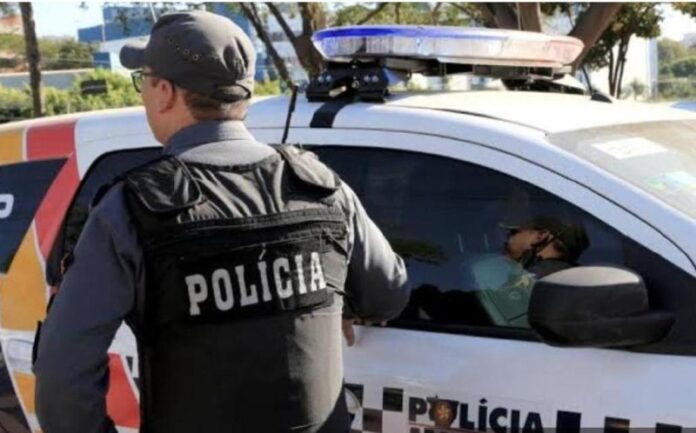 Menino de 9 anos morre atingido por tiro disparado pelo irmão de 15 anos em MT