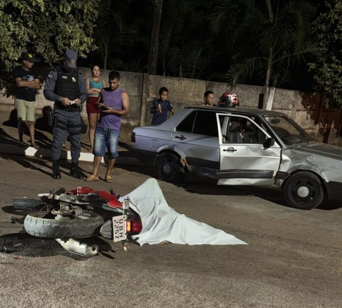 Motociclista de 49 anos morre após colisão com carro na cidade de Torixoréu