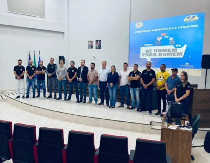 Polícia Civil inicia trabalhos de orientação e conscientização com autores de violência doméstica em Sapezal - 