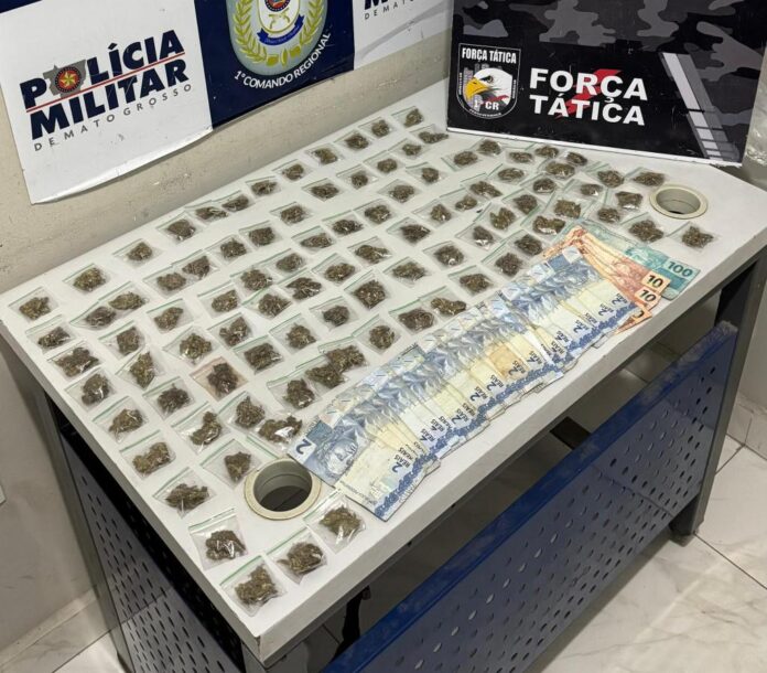 Força Tática apreende adolescente com 96 porções de maconha - 