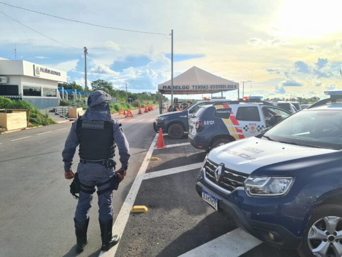 Batalhão de Trânsito da PM registra 1.428 multas de trânsito durante o feriado prolongado - 