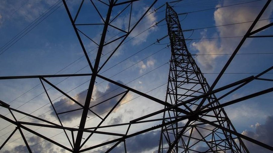 Contas de luz ficaram mais caras em maio