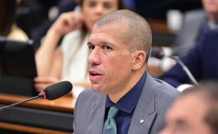 Apresentação das políticas públicas do Ministério do Esporte. Dep. Douglas Viegas (UNIÃO - SP)