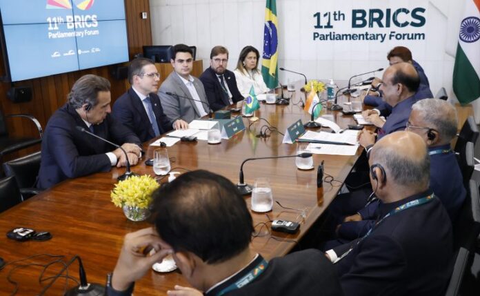 Reunião com o Presidente da Câmara Baixa do Parlamento da Índia, sr. Om Birla.