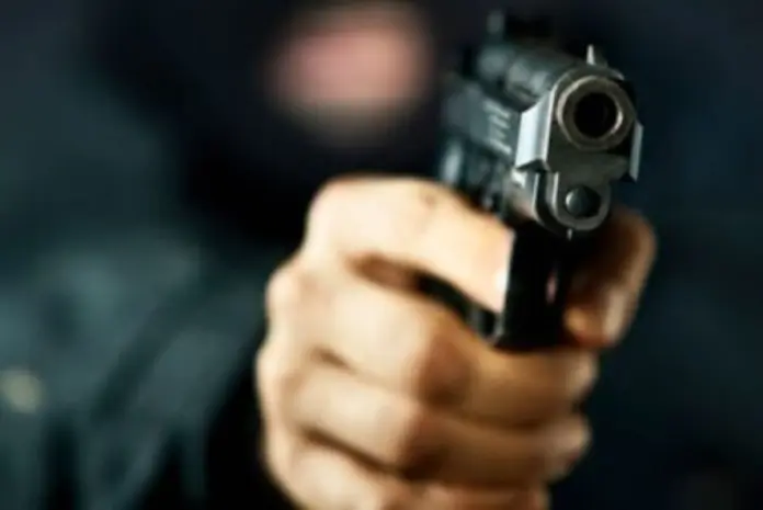 Homem é executado com 8 tiros em rua de MT; polícia investiga