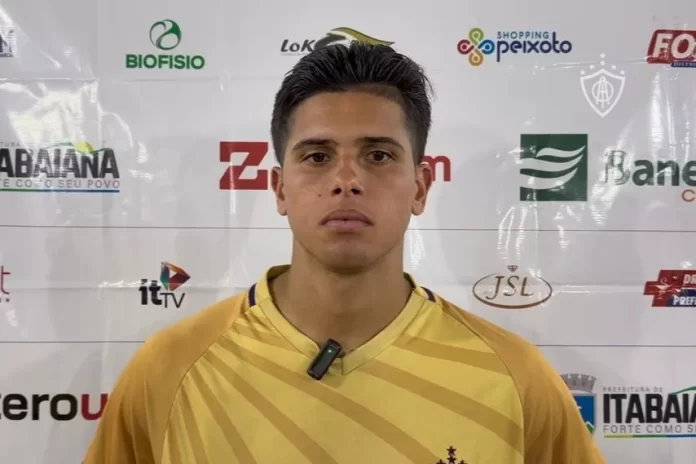 Itabaiana apresenta Yohan e Gustavo Crecci para a Série C (Foto: Reprodução/Tremendão TV)