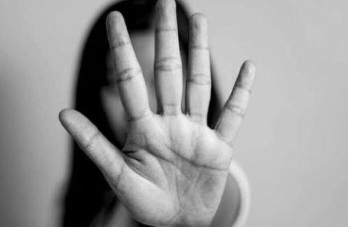 Jovem tenta estuprar mulher e leva surra da vítima em MT